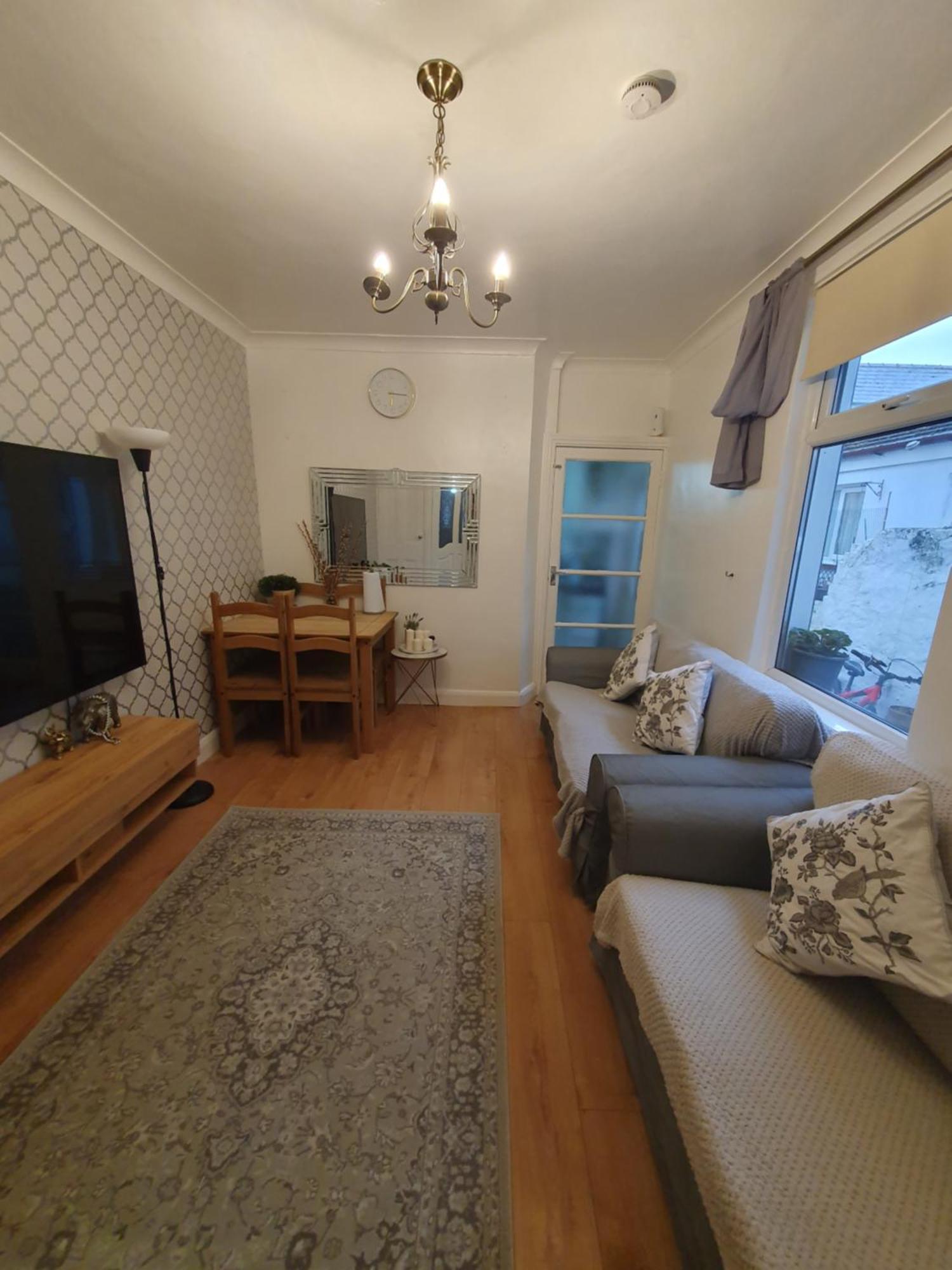 Private Double Room In Cardiff Zewnętrze zdjęcie